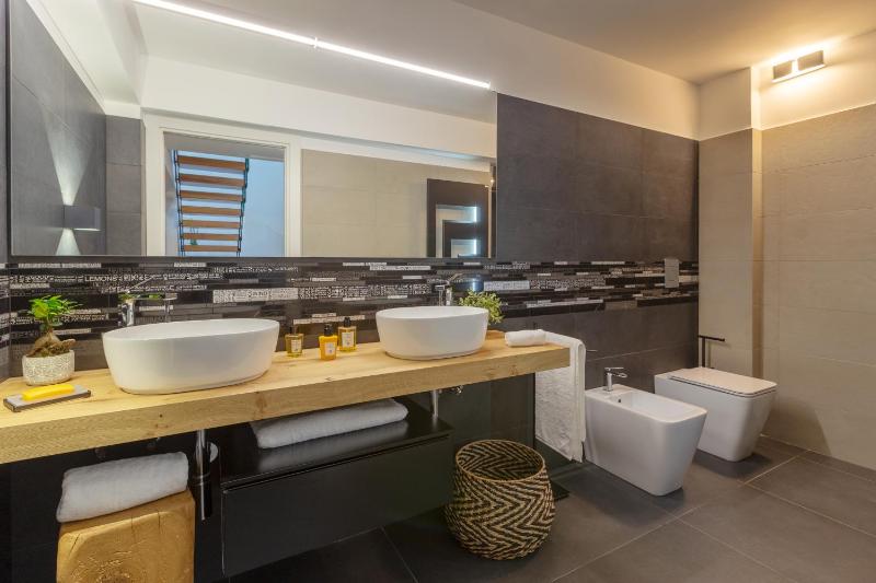 Qui Vicino boutique rooms and suites - image 21