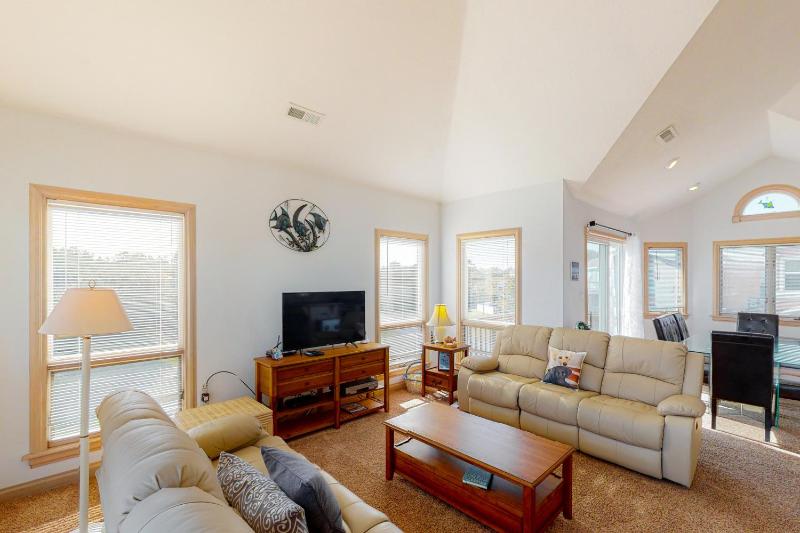 Five Bedroom House image 2
