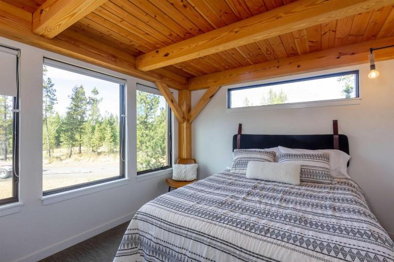 Two-Bedroom House image 2