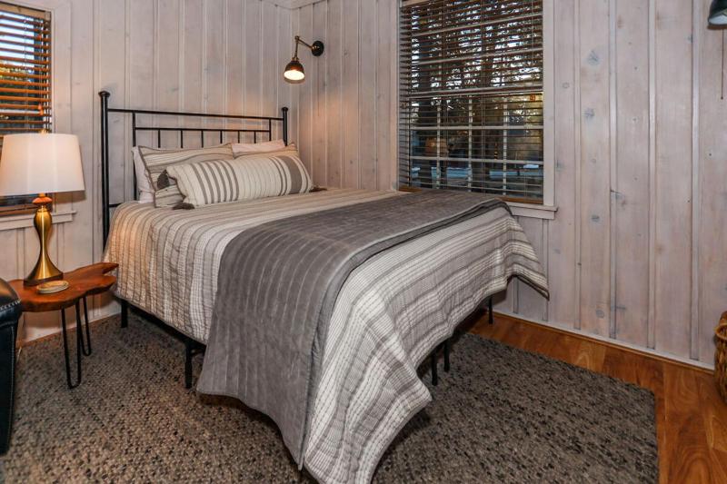 One-Bedroom House image 2