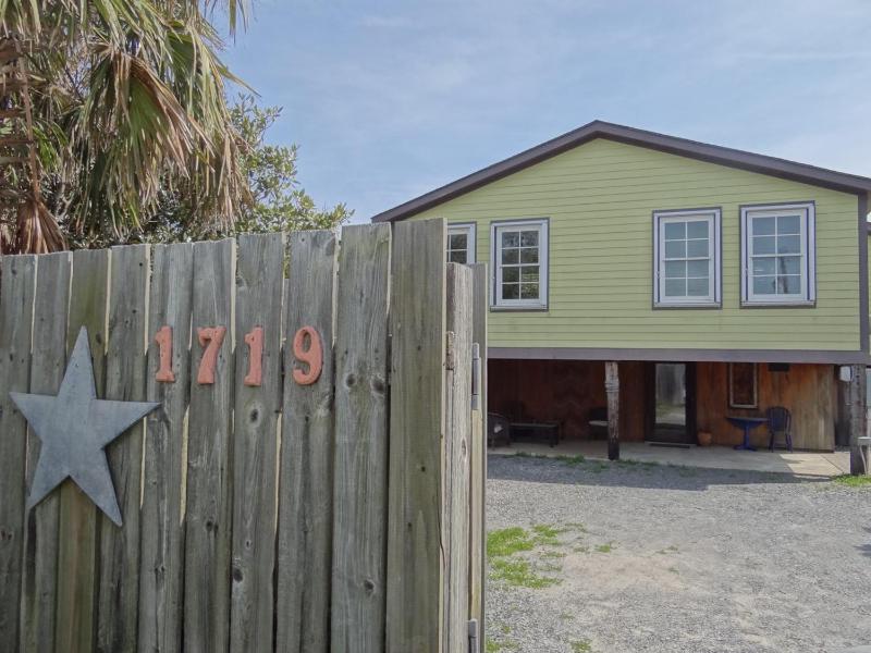 Holiday Home image 1