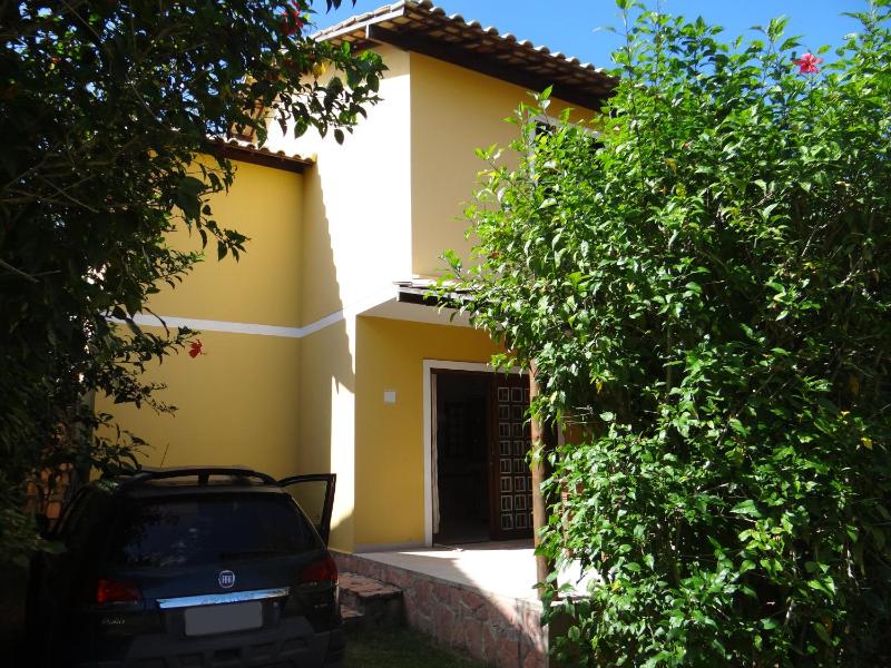 Casa confortável completa em condomínio Images