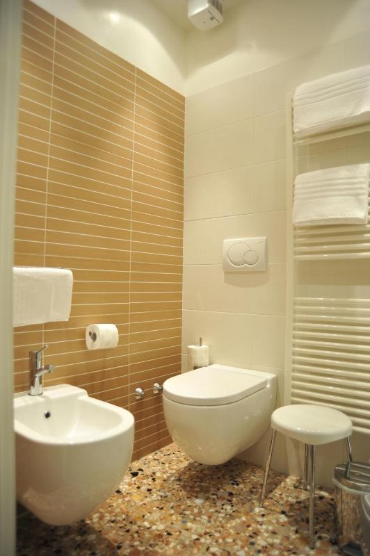 Standard Double or Twin Room image 2