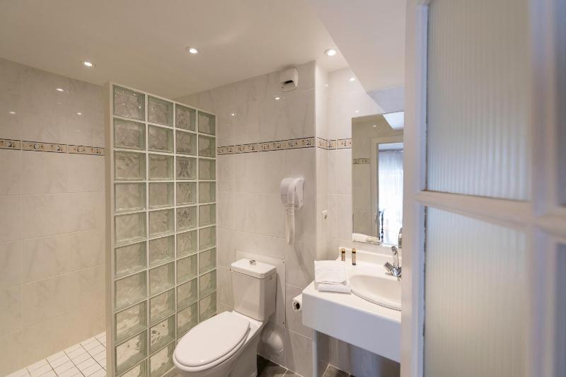 Superior Double or Twin Room image 2
