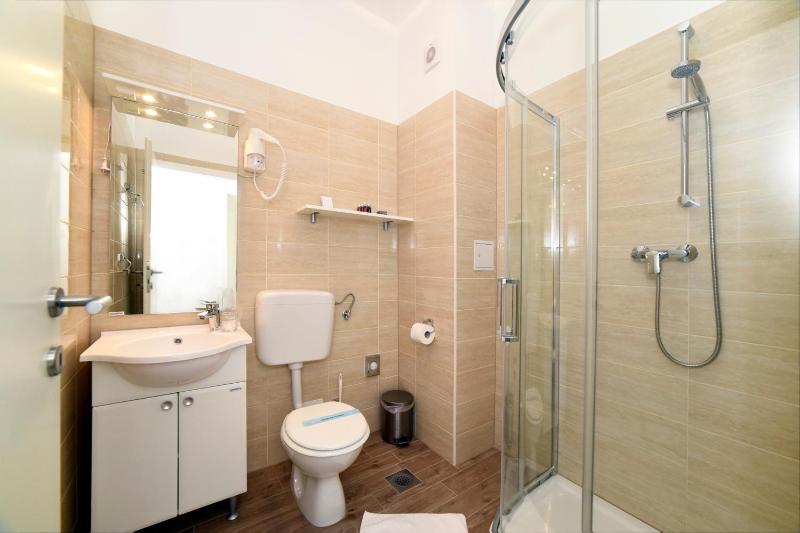 Single Room image 1