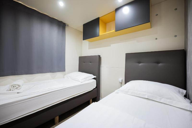 Ms Estrada Mobile Homes - image 7