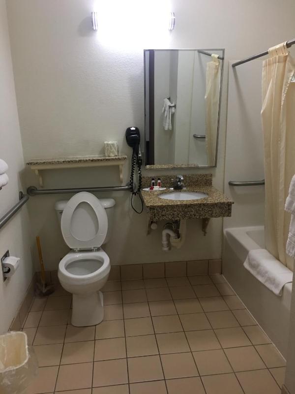 King Room - Disability Access/Non-Smoking image 3