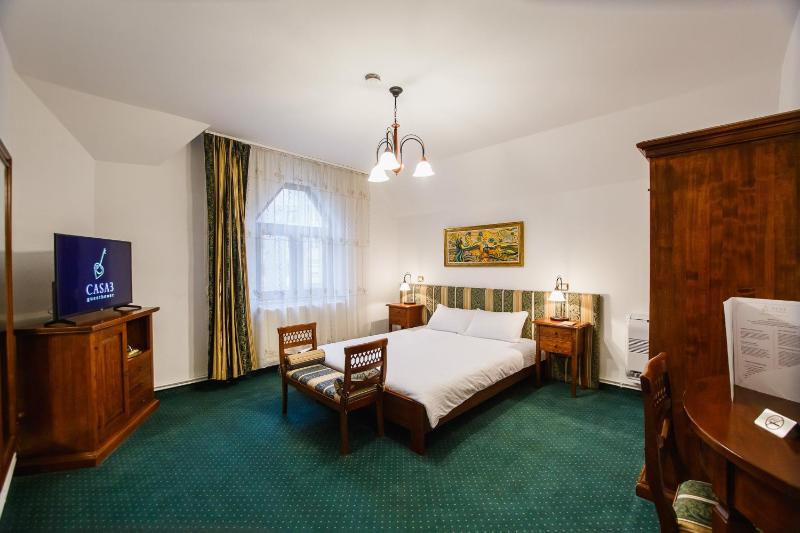 Superior Queen Room image 3