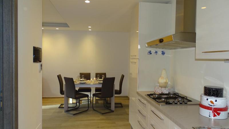 Blue Moon - Via Parigi Apartments - image 27