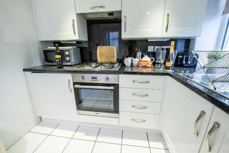 25 Church Street - image 11