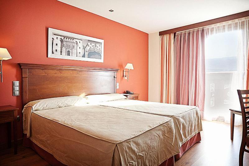 Room #1278030 image 3