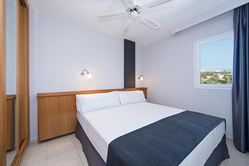 One-Bedroom Apartment with Pool View (3 Adults) image 3