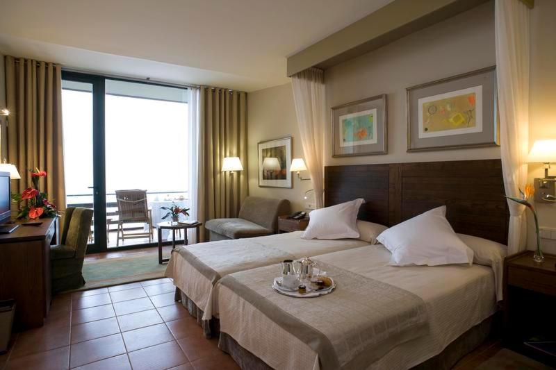 Room #2990637 image 3
