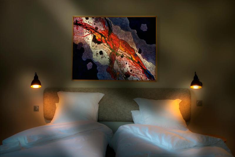 Large Double Room image 2
