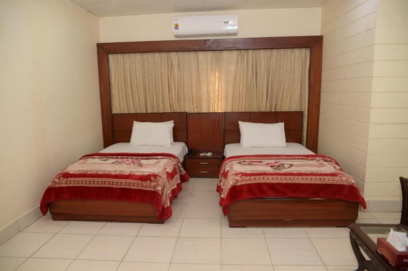 Deluxe Double Room image 3