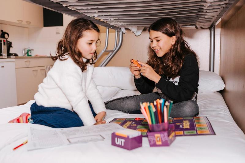 Budget 5-Person Studio image 3