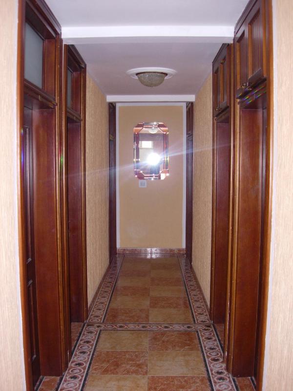 Twin Room with Balcony image 2
