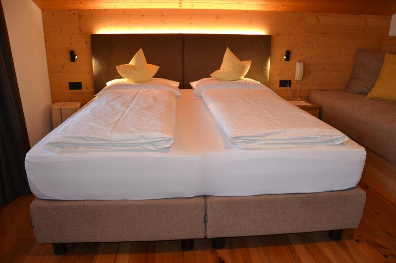 Triple Room with Shower image 1
