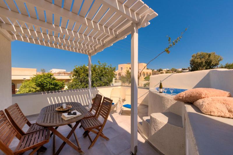 Suite with Hot Tub image 4