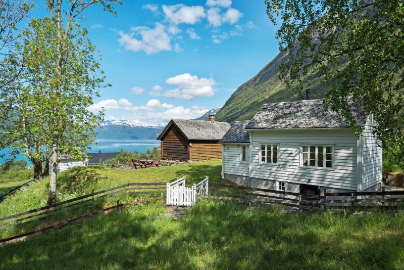 Holiday Home image 4