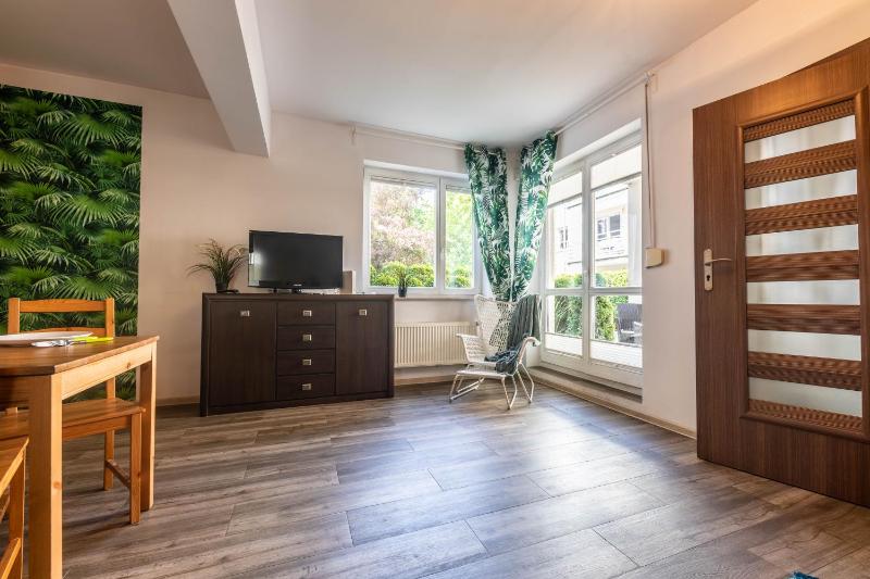 Victus Cozy Apartment with Underground Parking by Noclegi Renters - image 9