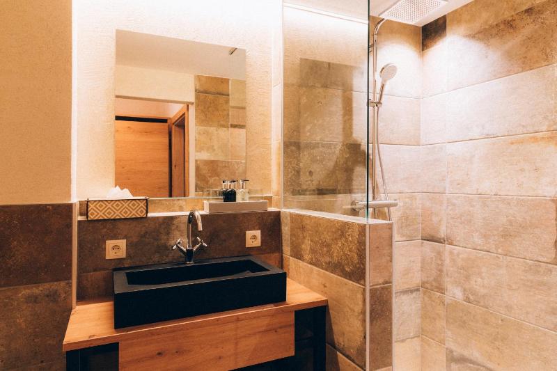 Three-Bedroom Apartment image 4