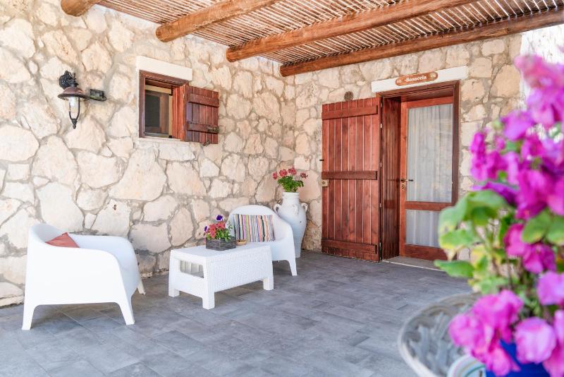 Three-Bedroom Apartment with Sea View image 3