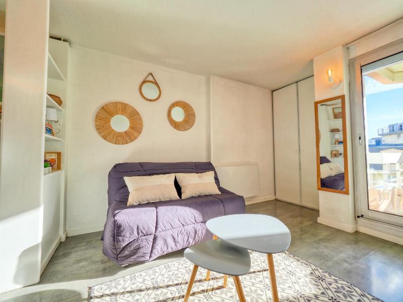 Apartment with Balcony image 4