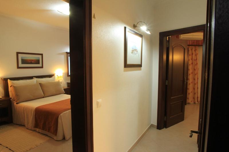 Deluxe Double or Twin Room image 3