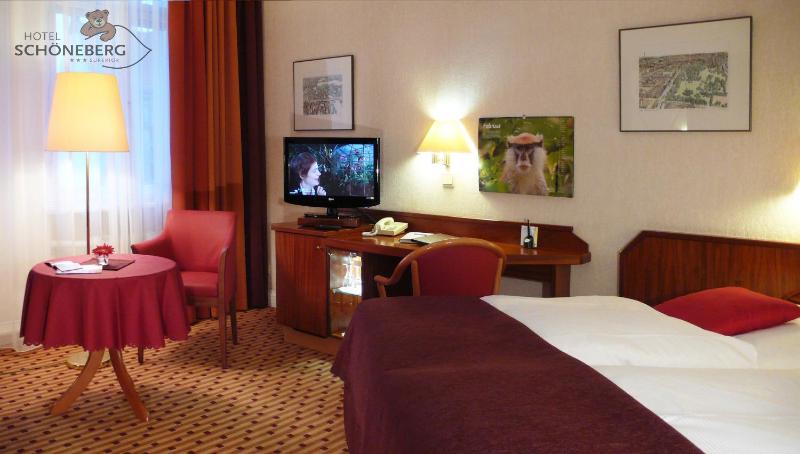 Deluxe Double Room image 4