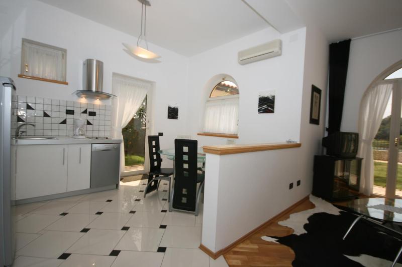 Apartment with Pool View  image 2