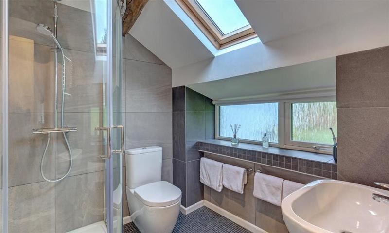 Smithy Cottage At Lindeth - image 13