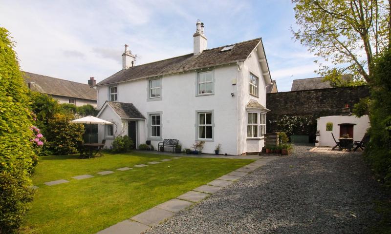 Crow Cottage - image 1