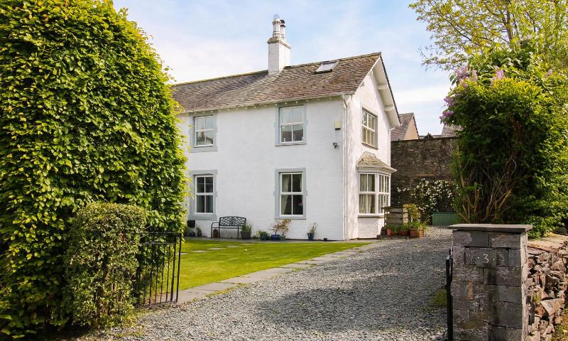 Crow Cottage - image 15