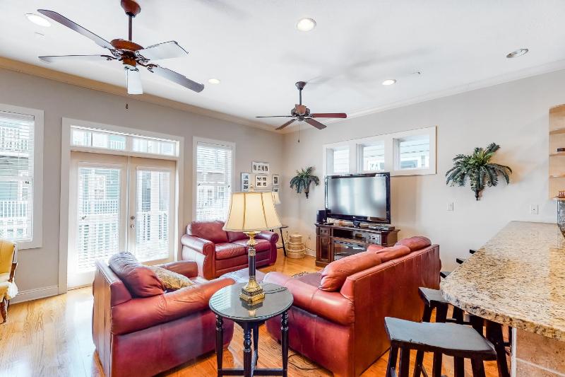 Two-Bedroom Townhouse image 2