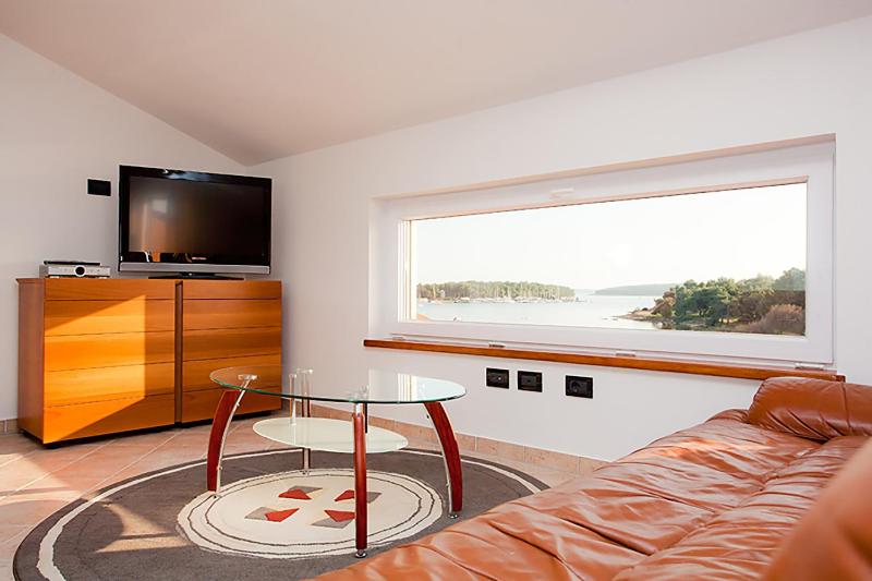 Two-Bedroom Suite image 2