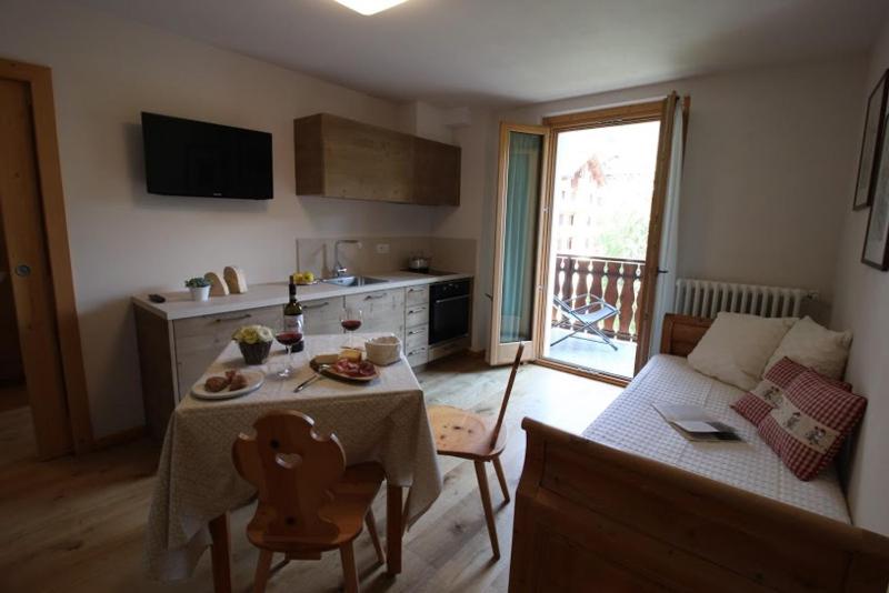 One-Bedroom Apartment image 1