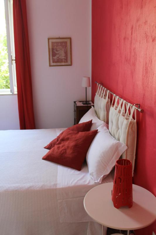 Double Room image 3
