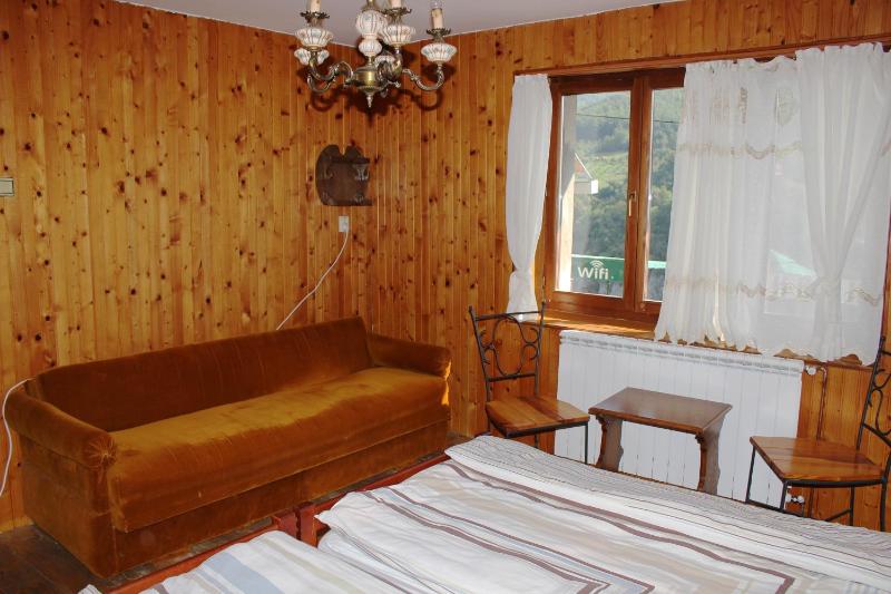 Triple Room with Private External Bathroom image 4