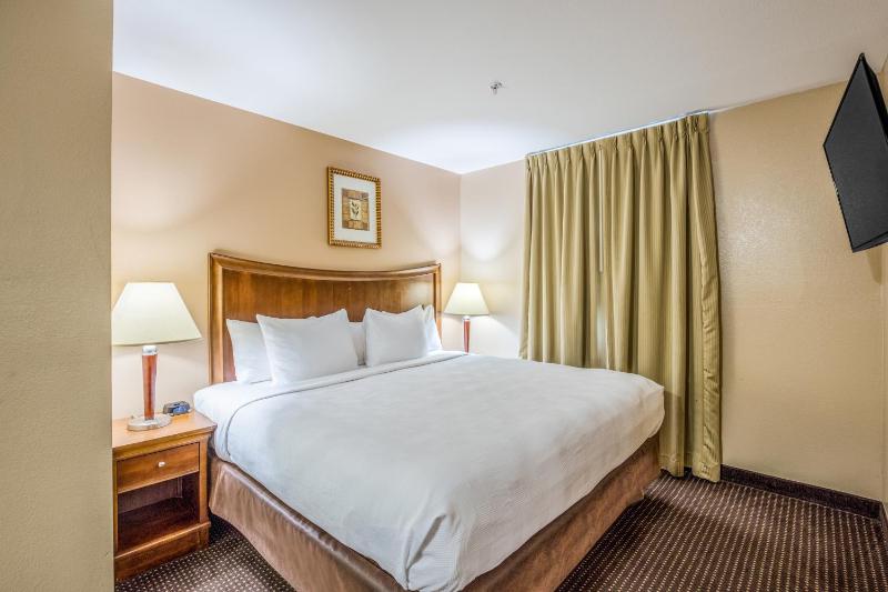 King Suite image 2