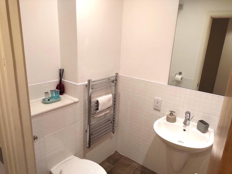 Empire Serviced Apartments - image 21