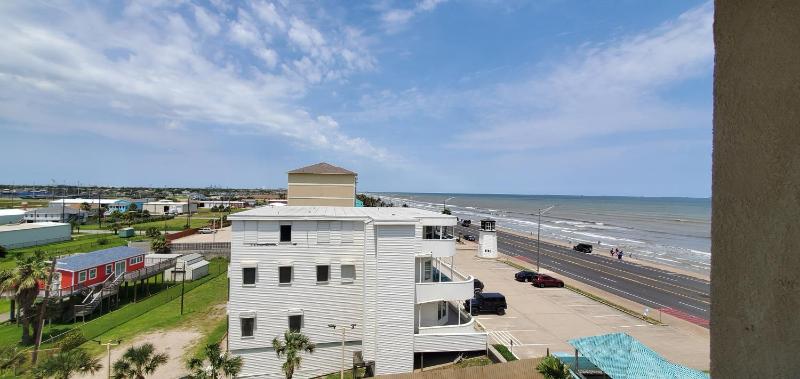 Holiday Inn Express & Suites Galveston West-Seawall by IHG - image 32