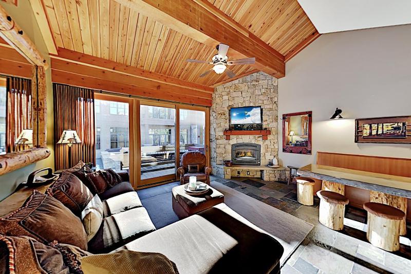 One-Bedroom Apartment image 1