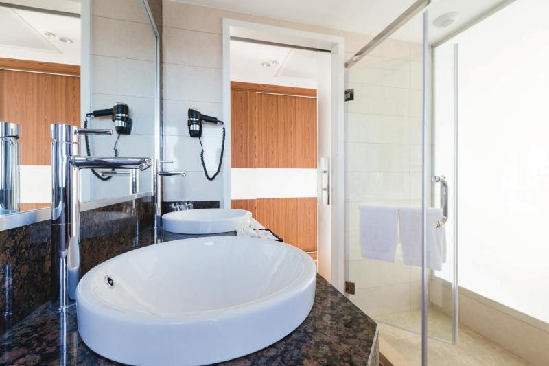 Hotel Riu Bravo - 0'0 All Inclusive - image 23