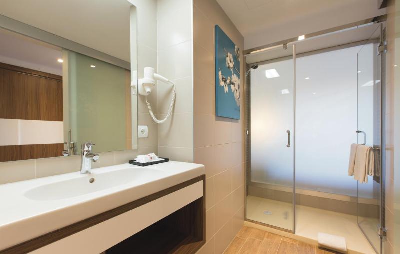 Hotel Riu Bravo - 0'0 All Inclusive - image 15