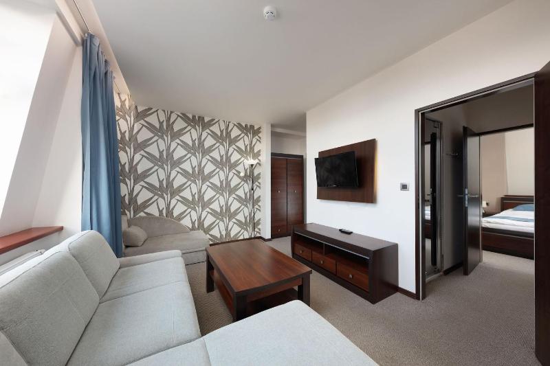 One-Bedroom Suite image 1