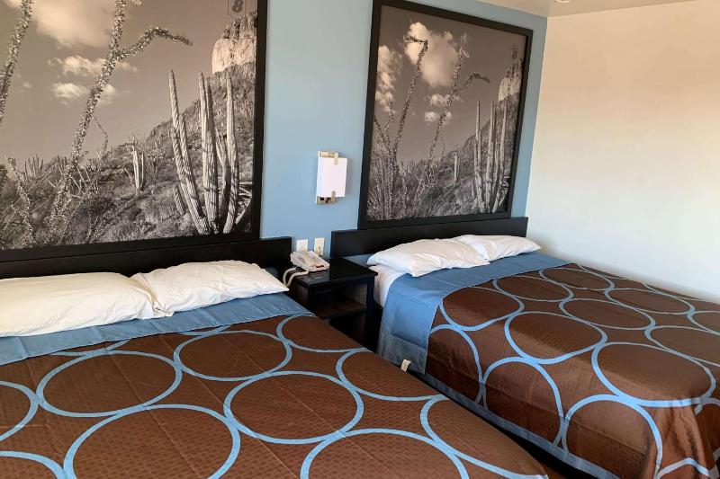 Double Room with Two Double Beds - Non-Smoking image 3