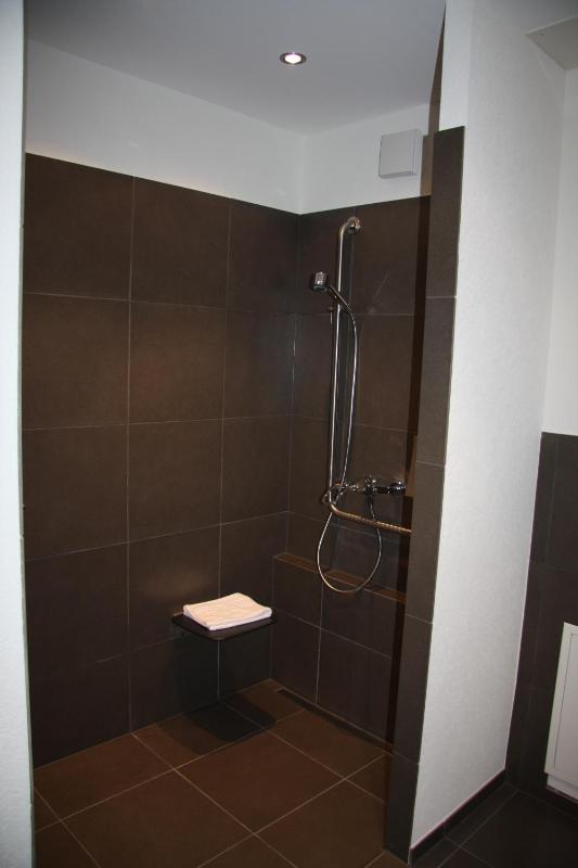 Double Room - Disability Access image 4