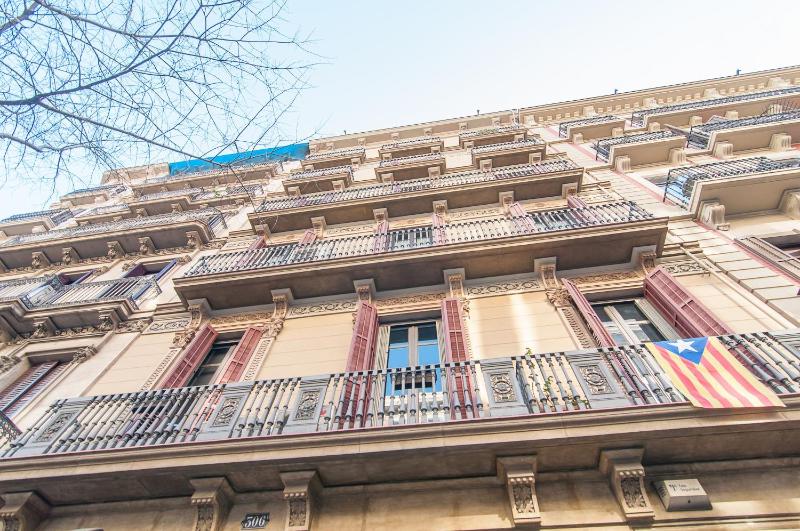 Bizflats Eixample Apartments near Passeig de Gràcia - image 6