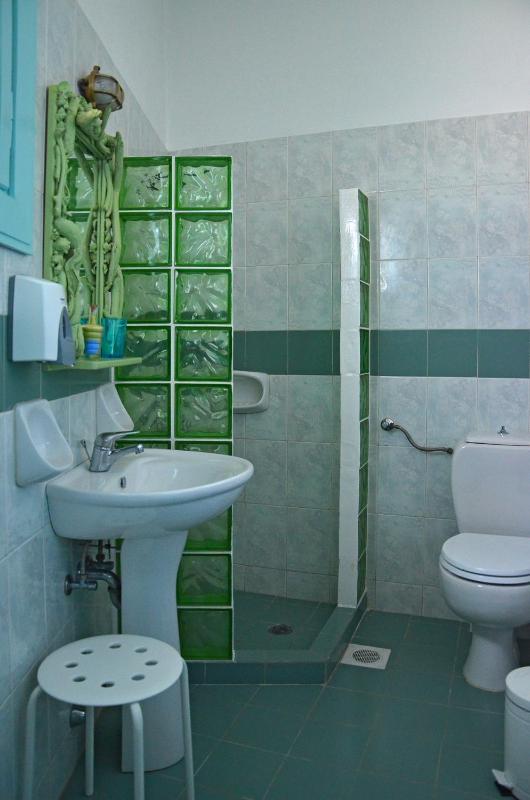 Twin Room image 1